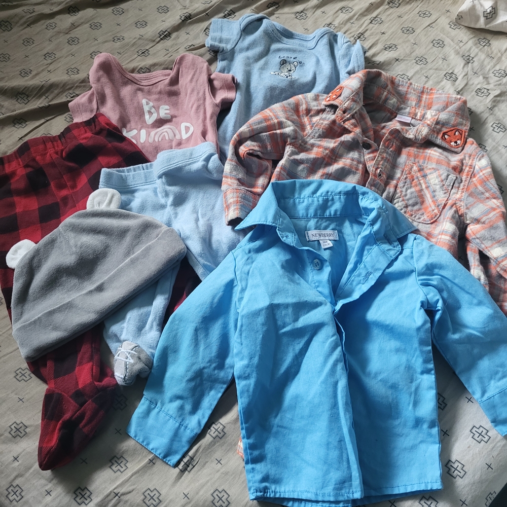 Baby Clothing Bundle / Sizes Newborn To 12 Months